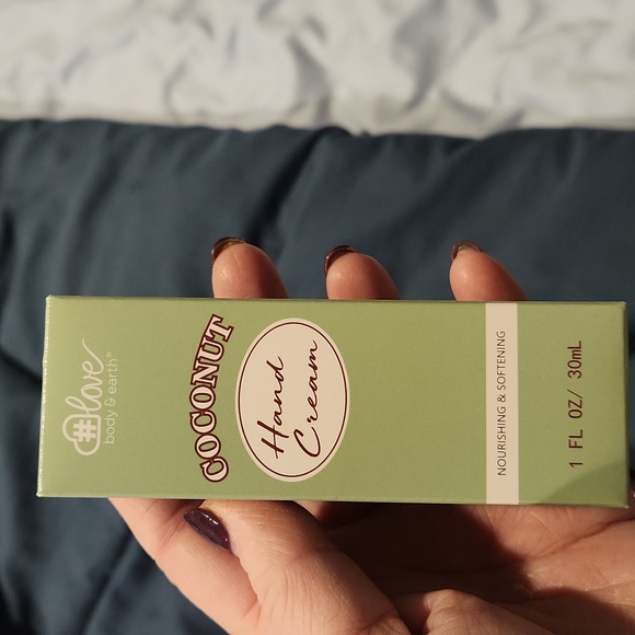 Body & Earth Bath & Body 5 One Ounce Bottles Of Body And Earth